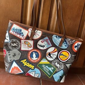 Michael Kors Brown Tote bag purse Colorful Patches Aspen Skiing NWT MSRP 328.00